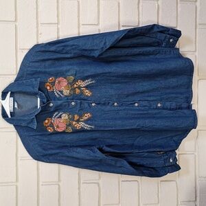 Maggie & Max Fall Embroidered Denim Button-Up Shirt. Size Large